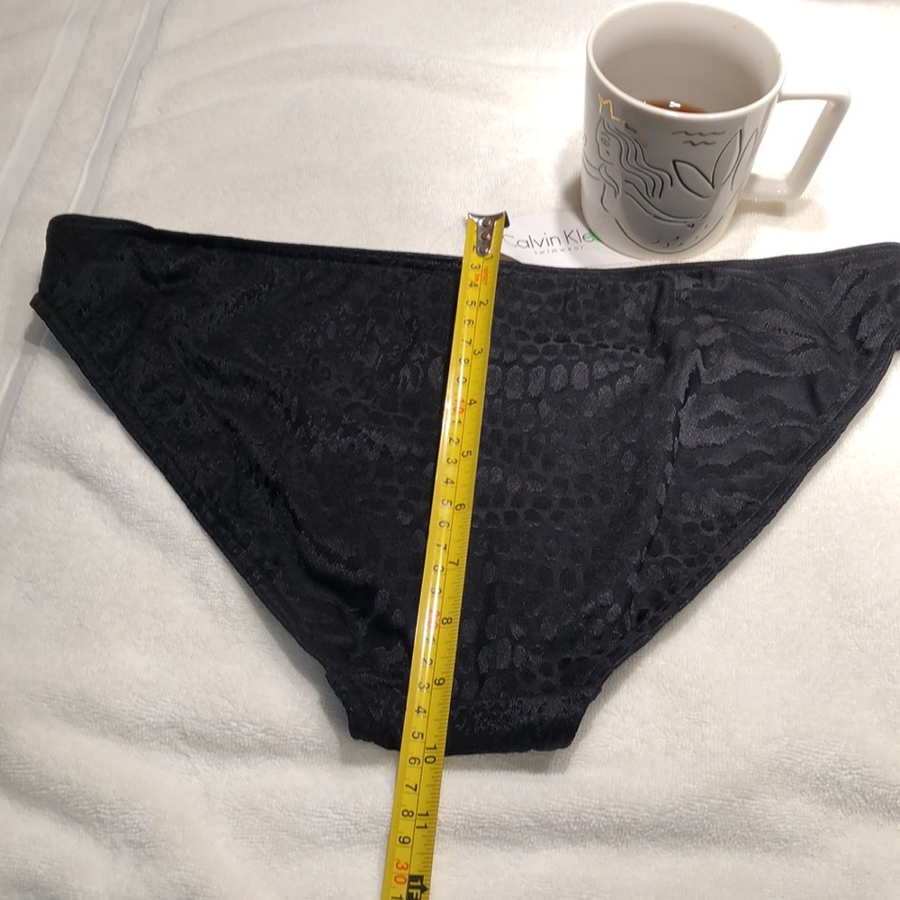 Calvin Klein size 14 Black bottems